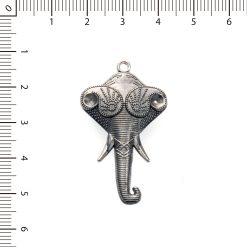 Dije cara de Elefante hindu