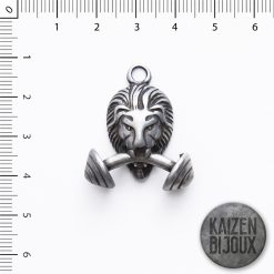 Dije leon con mancuerna peltre