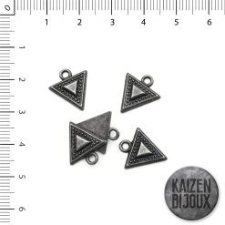 Dije Triangulo chico plata vieja