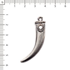 Dije zamak cuerno largo