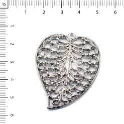 Hoja tipo Corazón Calada