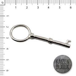 Llave grande fina