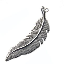 Dije pluma grande